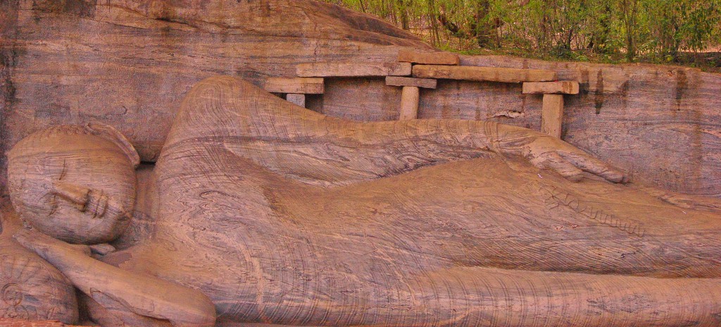 Statue du Bouddha couché - Polonnaruwa, Sri Lanka