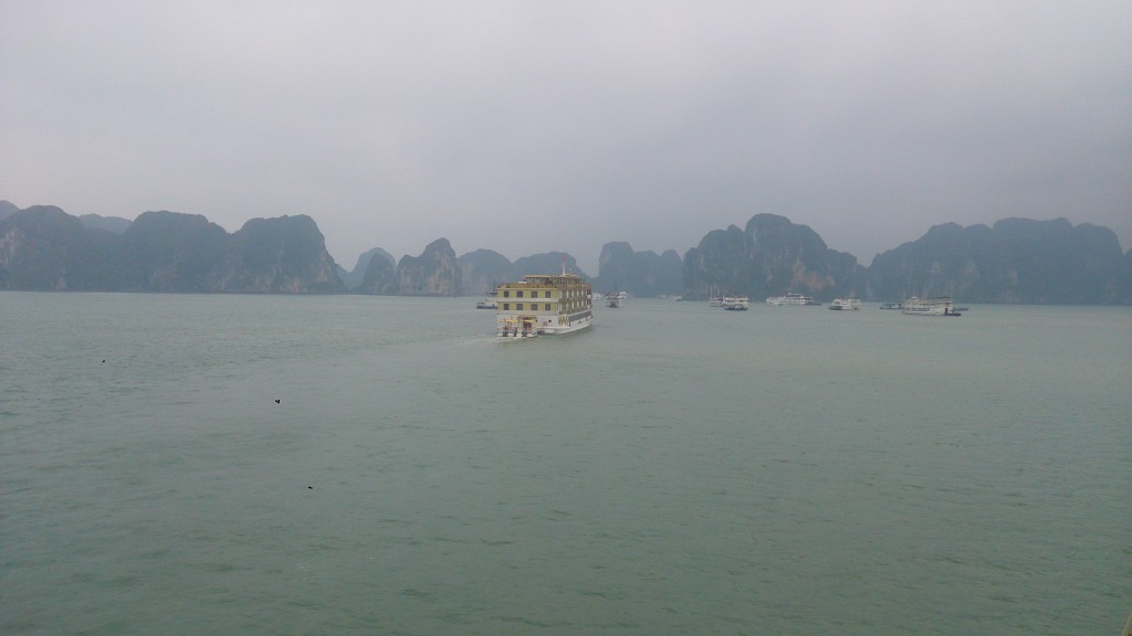 Départ pour la Baie d'Halong