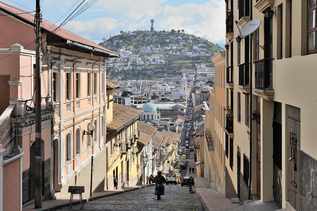 Vue sur El Panecillo - Quito