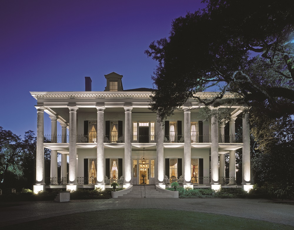 Natchez, MS: Dunleith Plantation