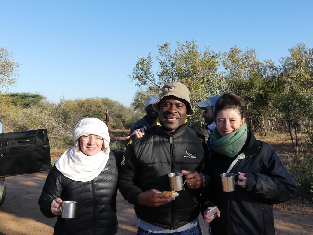 Pause café - safari du matin - réserve privée de Karongwe