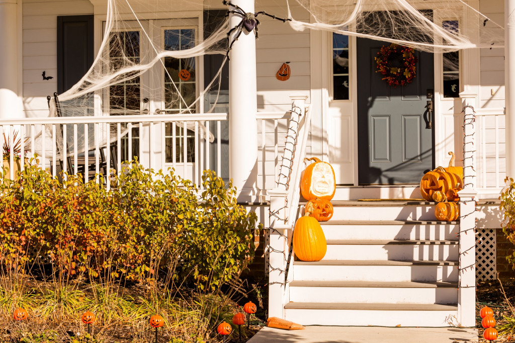 Les pavillons américains décorés pour Halloween