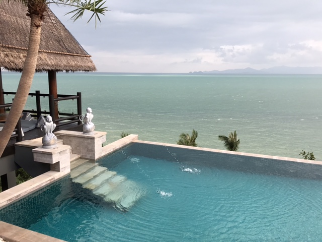 Vue piscine à débordement - Koh Samui