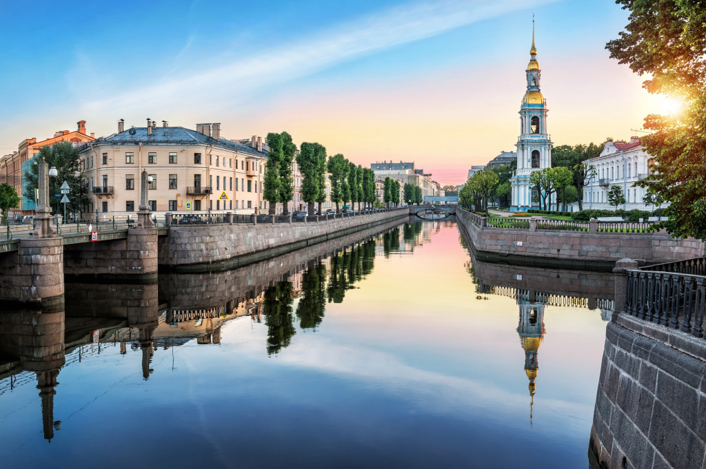 Picalov Bridge et Bell Tower, Saint-Pétersbourg