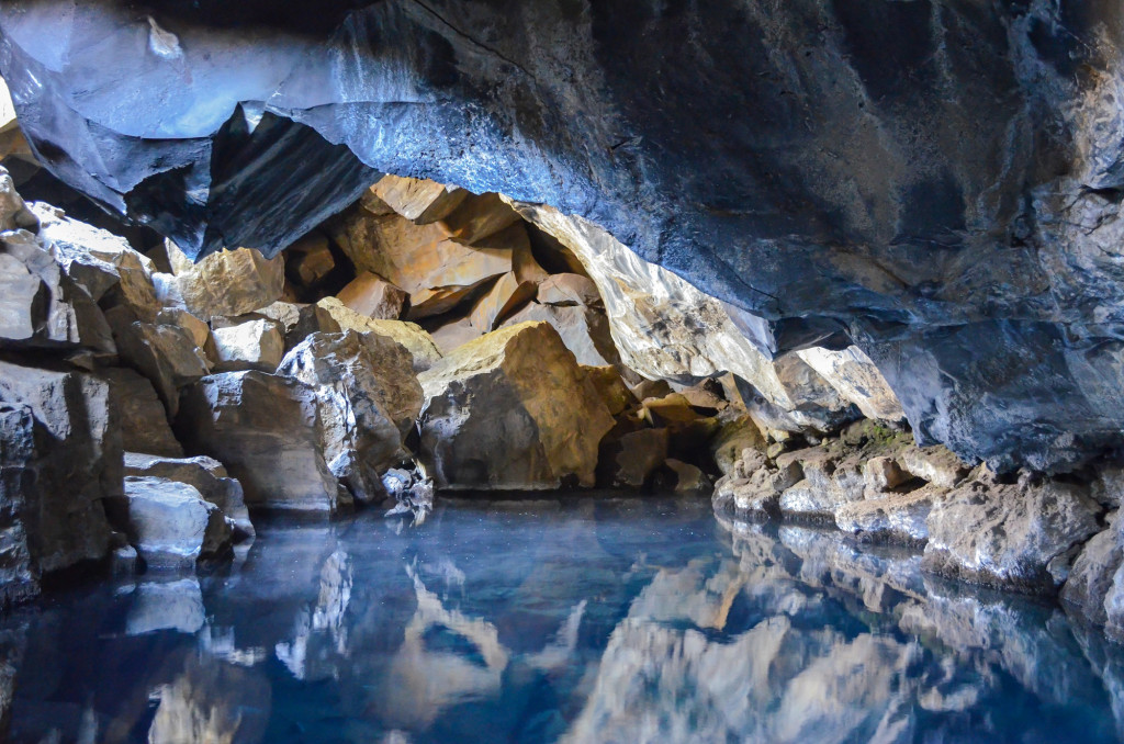 Grotte de Grjótagjá 