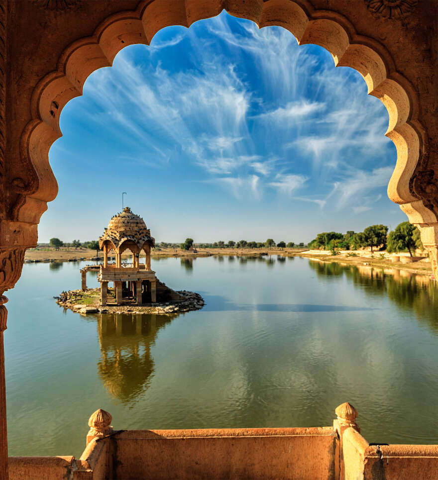 Quelles sont les attractions incontournables à ne pas manquer lors d'un voyage à Jaisalmer en Inde ?