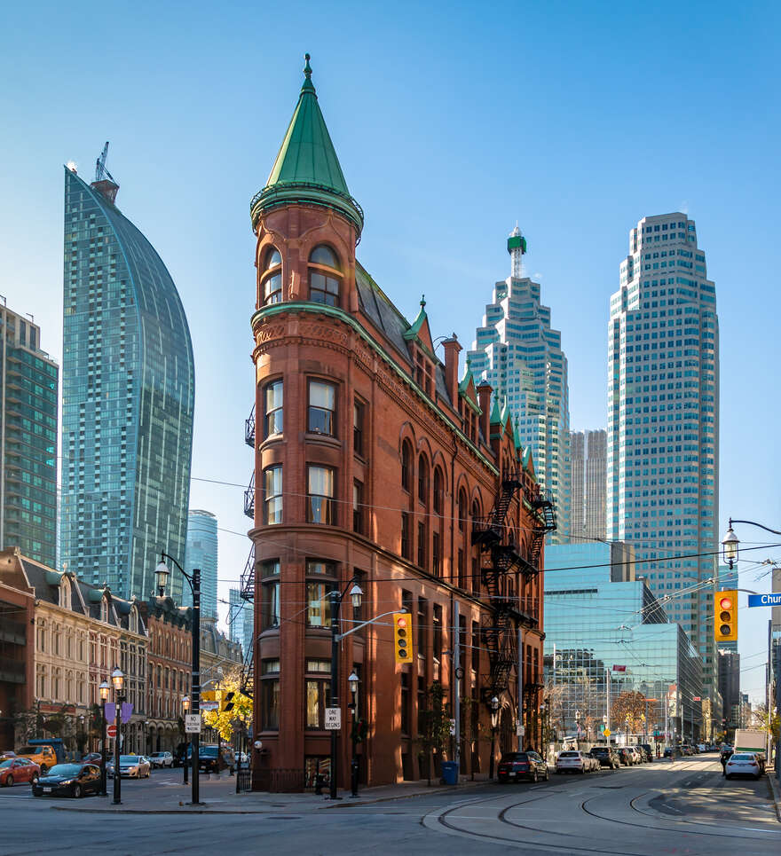 Visitez Toronto au cours d'un voyage au Canada