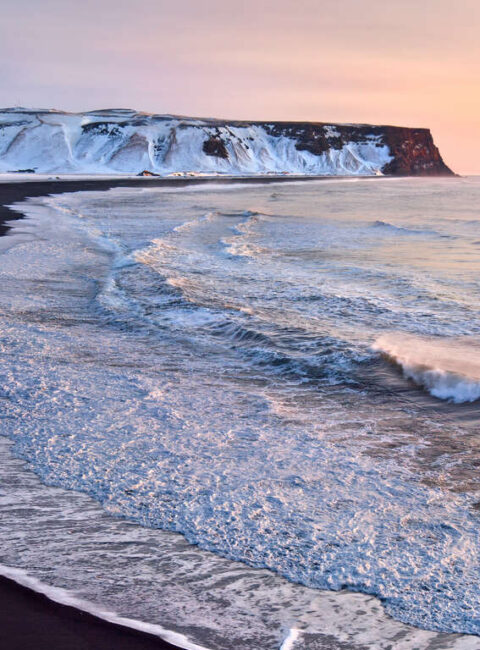 Magie de la nature islandaise en hiver