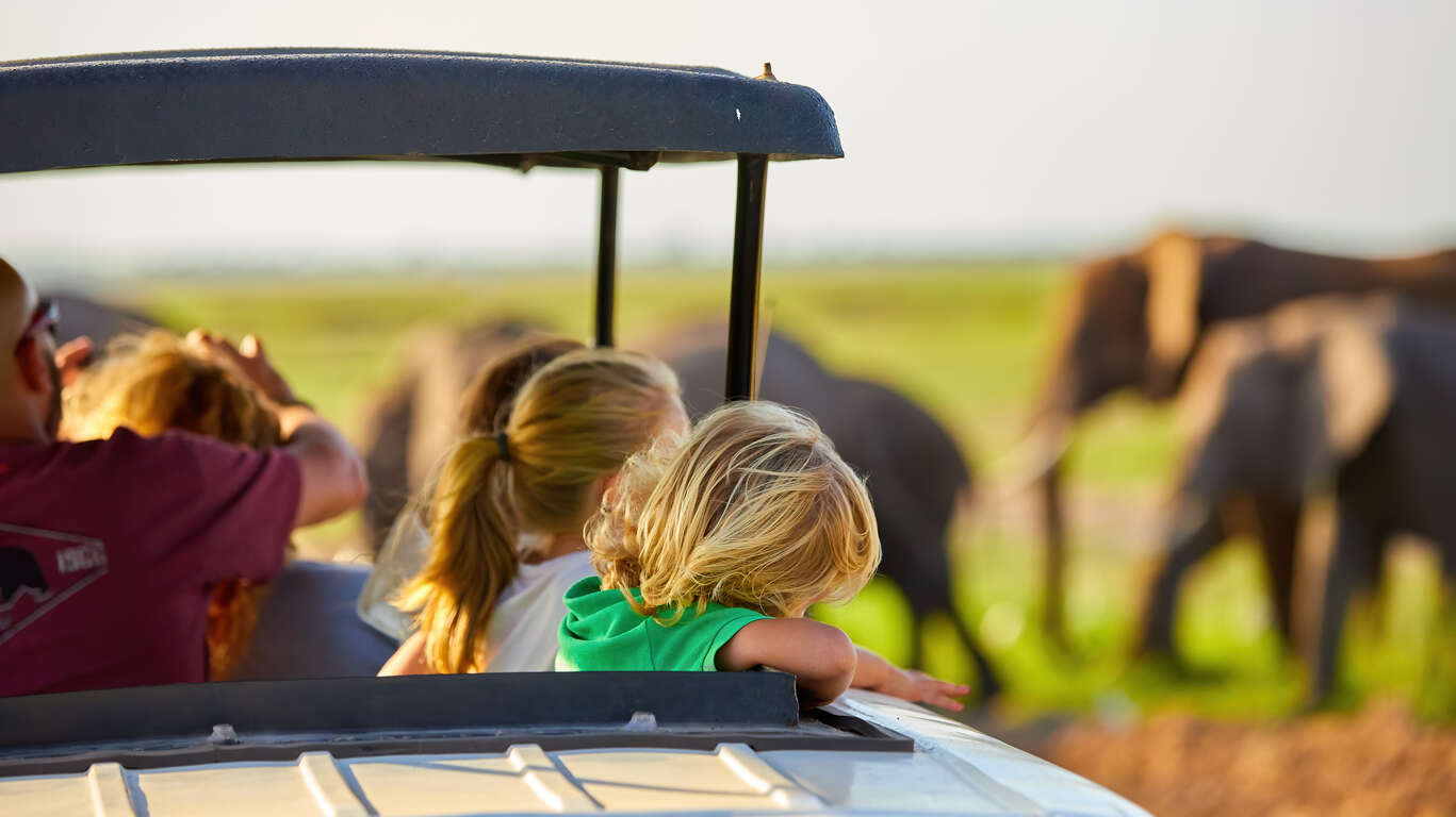 Tanzanie en famille : safaris et plage à Zanzibar