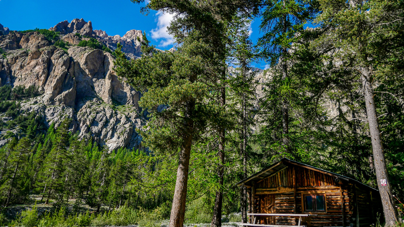 Déconnexion familiale dans les Hautes-Alpes