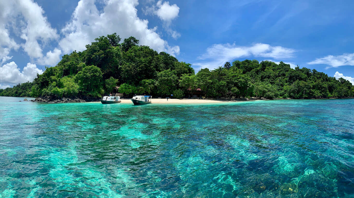 Découverte des îles Célèbes