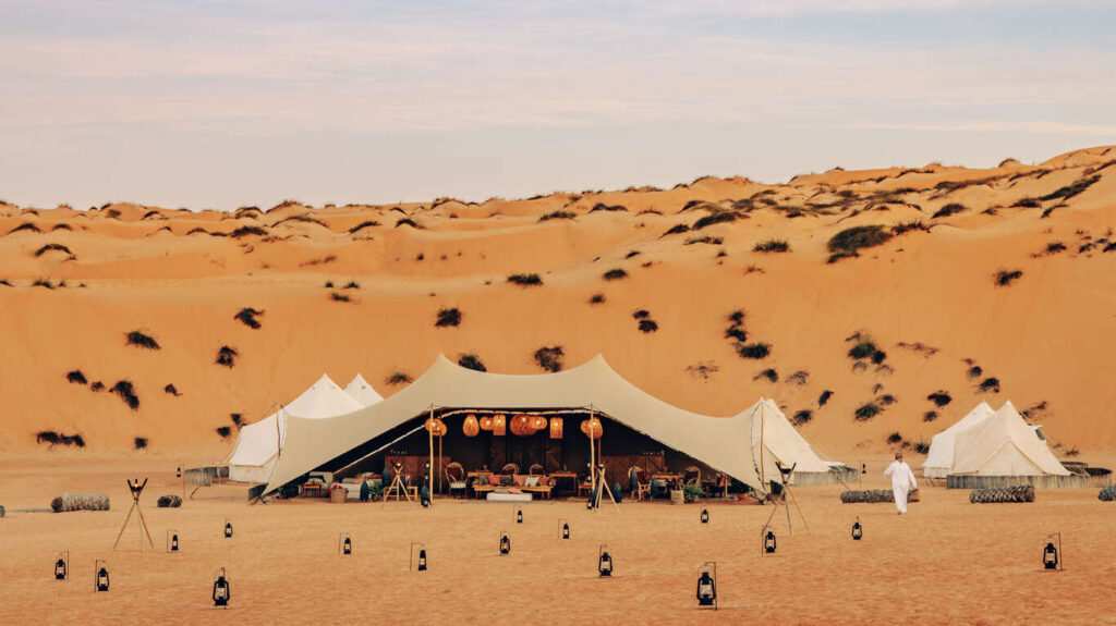 1 semaine à Oman en hôtels 5* avec chauffeur guide privé : montagnes, désert, plage