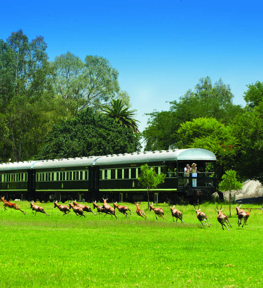 Voyage en train de luxe à l’étranger