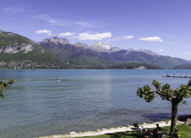 Des lacs de Savoie Mont Blanc, entre nature et découvertes