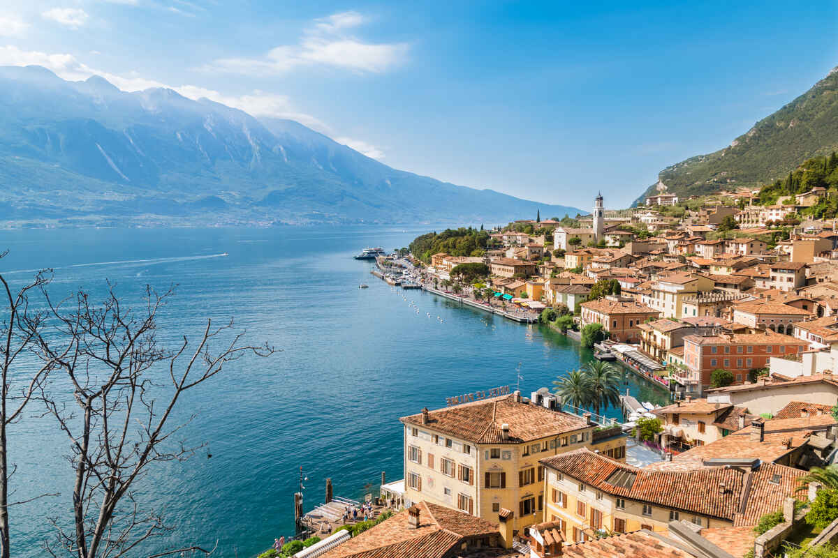 Réservez un circuit en Italie du nord pour découvrir les grands lacs 