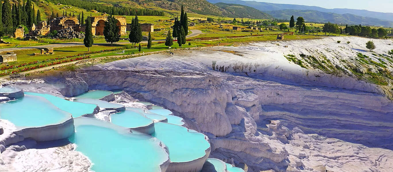 Autotour de 9 jours sur les plus beaux site de l'ouest turc : Istambul, Dardanelles, Troie, Pergame, Ephèse, Pamukkale, Daylan