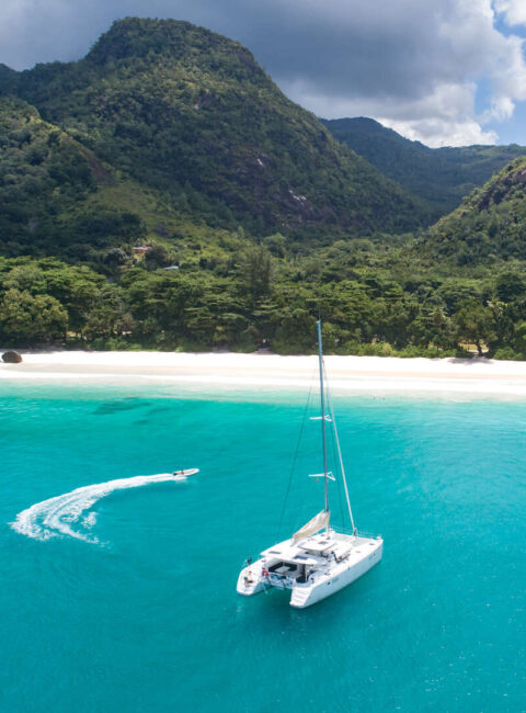 Les îles intérieures des Seychelles en catamaran