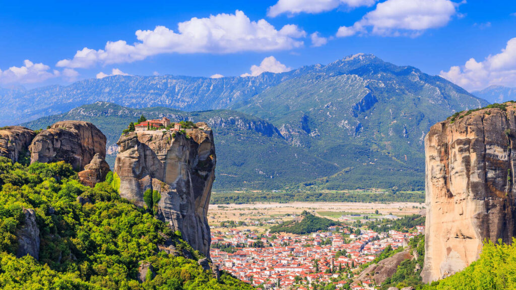 Autotour avec application dédiée : Athènes, Météores, Zagorias, Chalcidique, Macédoine et Pélion