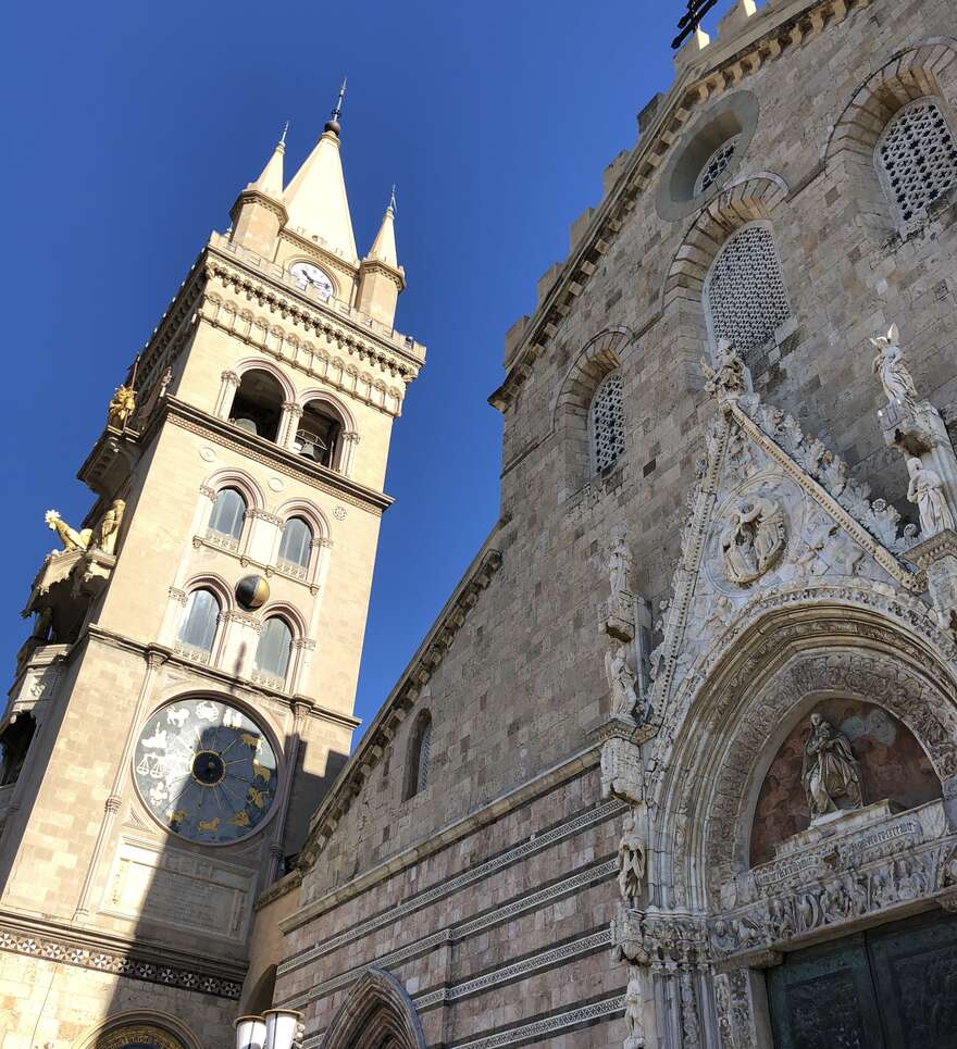 Un spectacle original : l'horloge du clocher