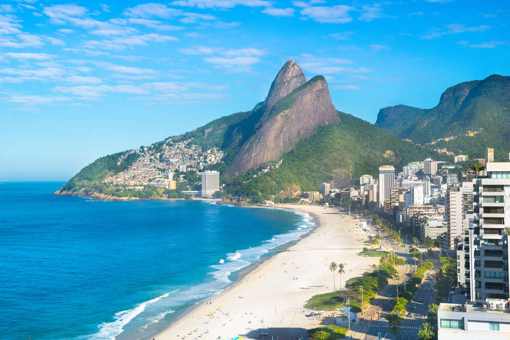 Colline des Deux Frères, Rio