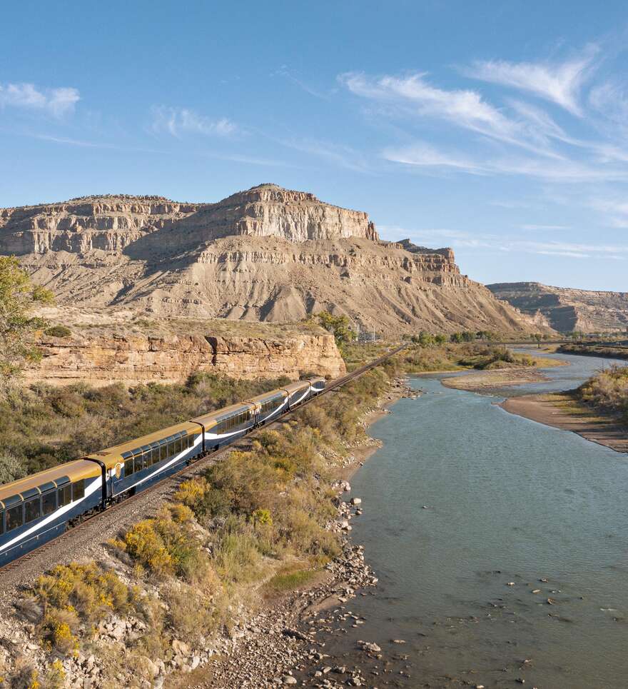 Lors de votre voyage en train à travers l'Utah, découvrez les parcs nationaux des États-Unis