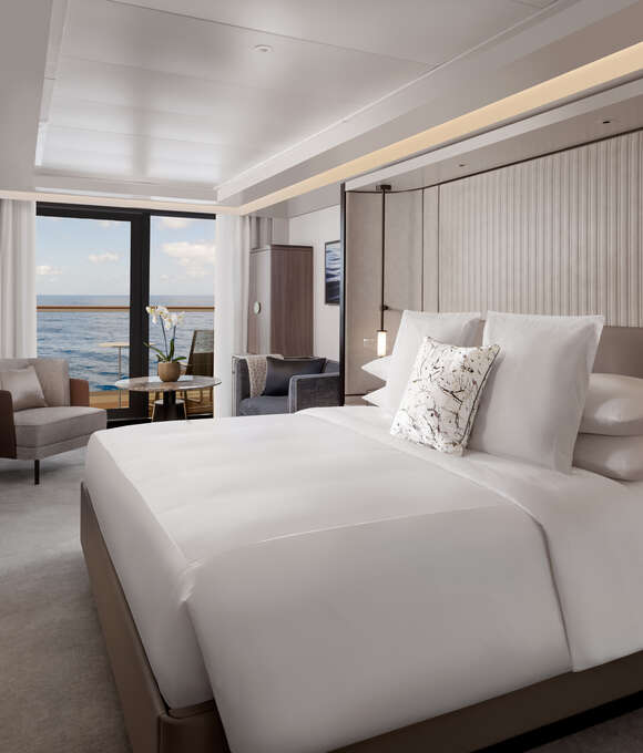 Croisière de luxe The Ritz-Carlton : un service inégalé entre terre et mer
