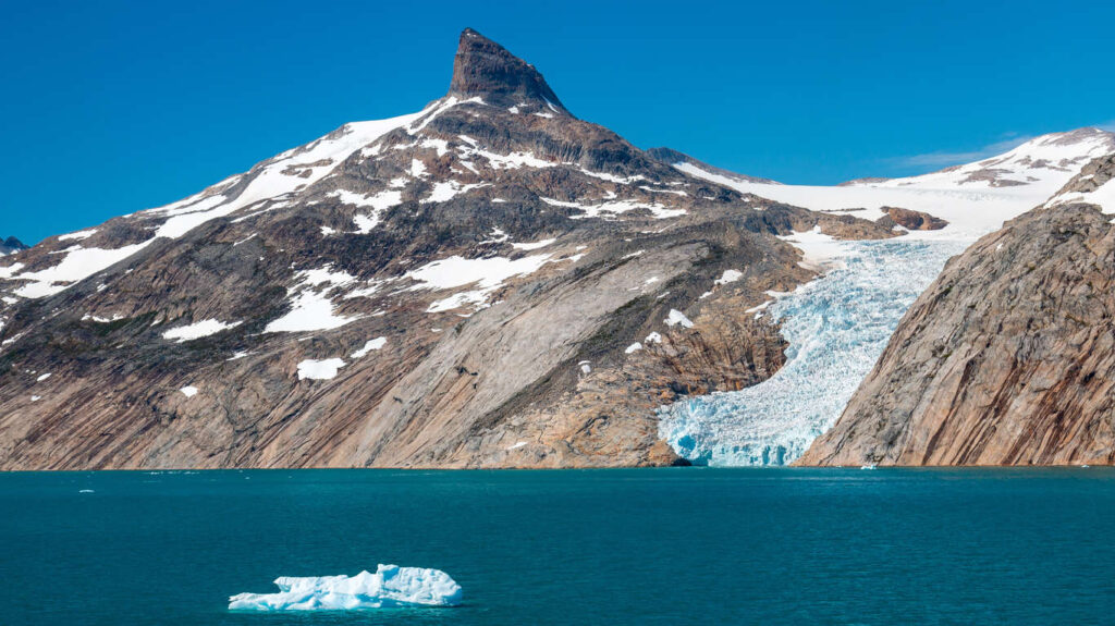 Expédition du Groenland au Canada par Saint-Pierre-et-Miquelon avec Ponant