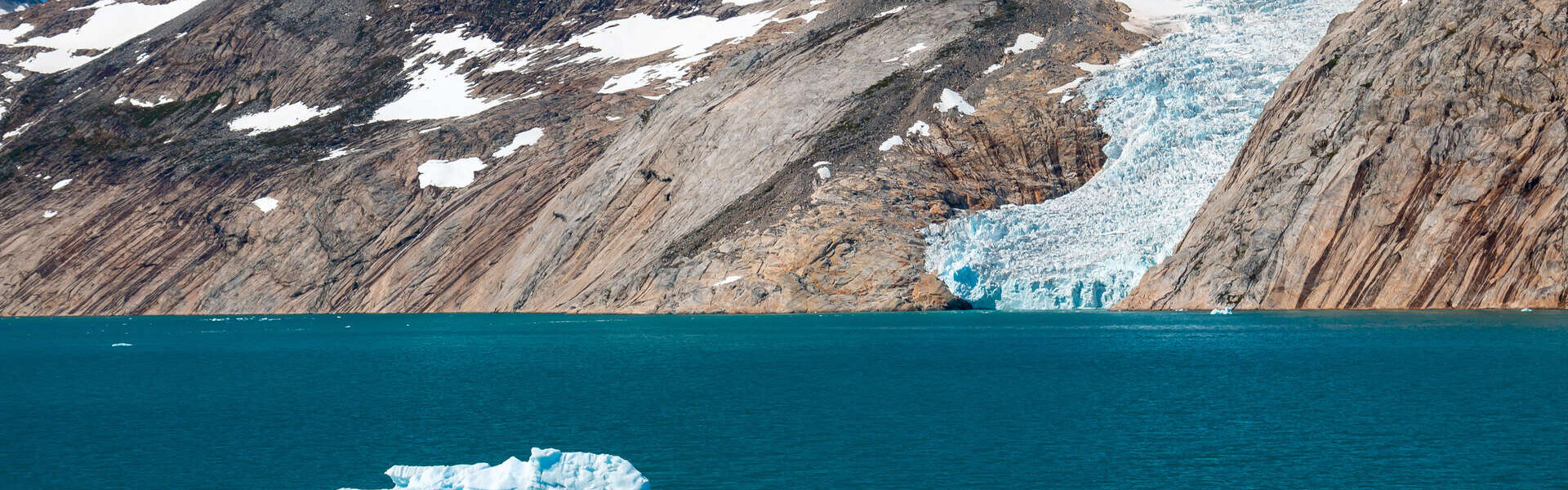 Expédition du Groenland au Canada par Saint-Pierre-et-Miquelon 