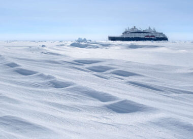 Expédition vers le pôle Nord géographique