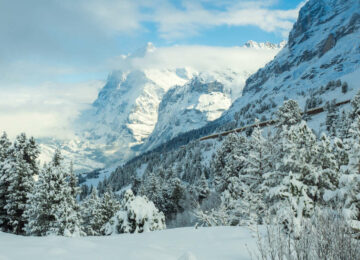 Magie hivernale en Suisse, de Lucerne à St-Moritz