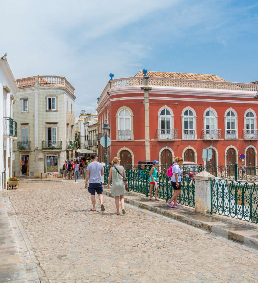 Les villages et petites villes à ne pas manquer