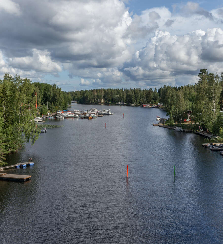 La Finlande : lacs paisibles et ambiance boréale