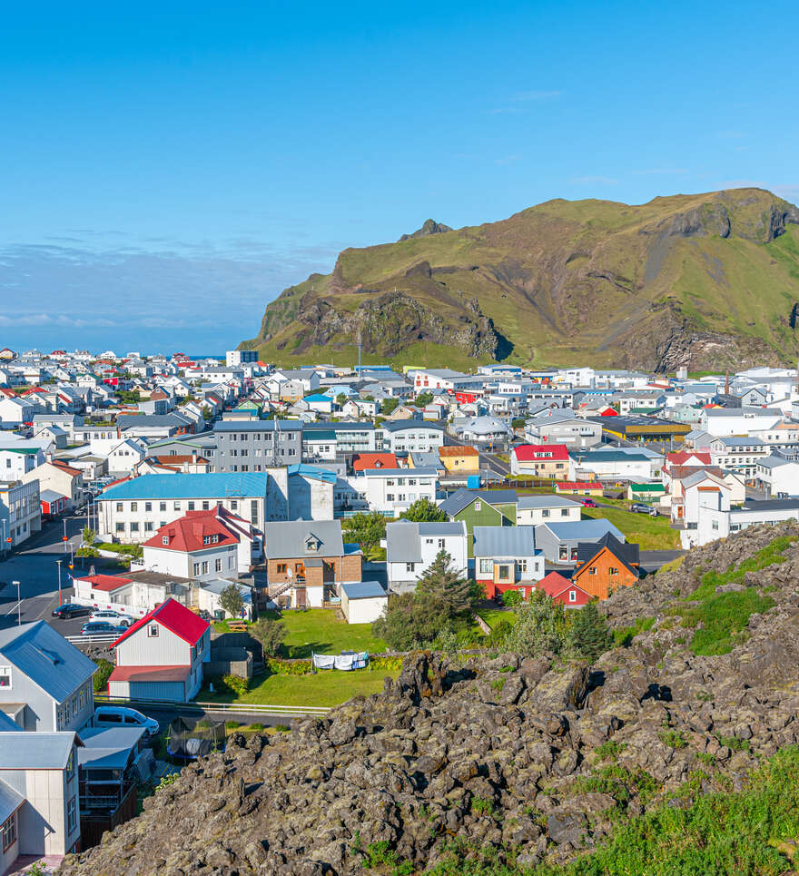 Nos offres de voyages aux Îles Vestmann et sur la côte sud de l’Islande