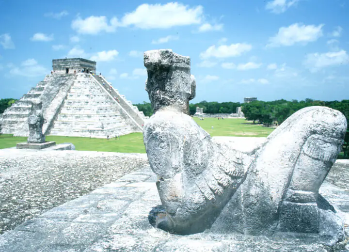 Voyages à la découverte du Monde Maya