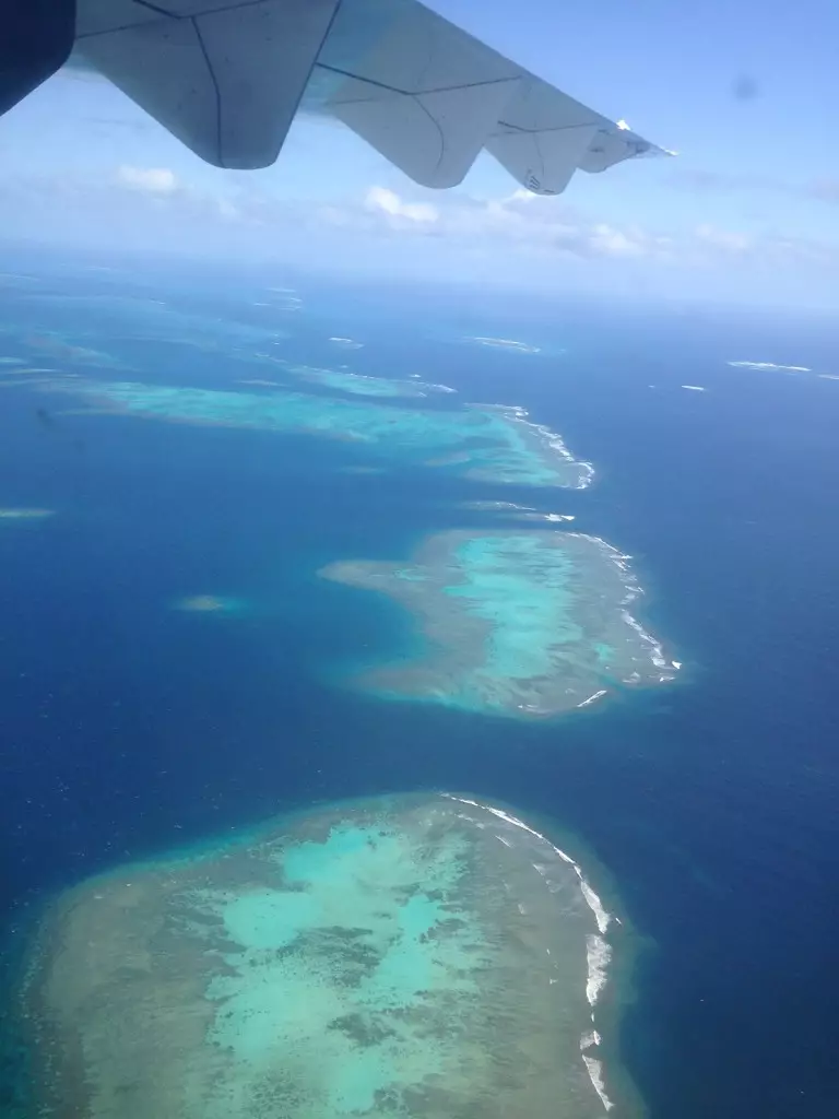 Survol de Nouméa à l'Ile des Pins