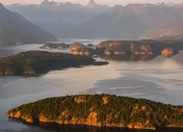 Immersion nature entre mer et montagnes