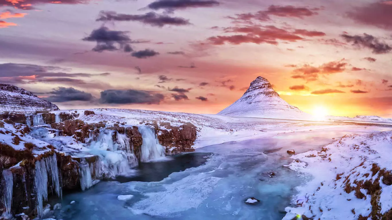Escapade hivernale sous les aurores en Islande