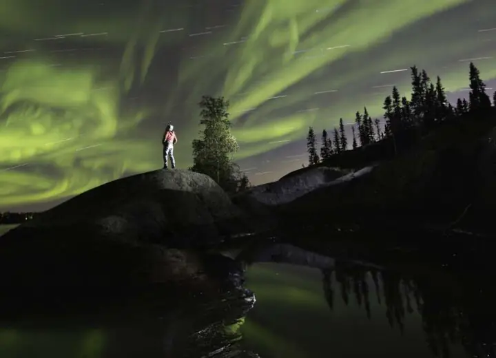 Sous les aurores boréales du Grand Nord