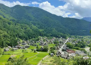 Le Japon en traversant les Alpes japonaises