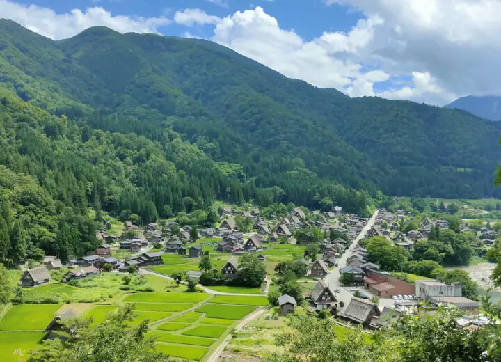 Le Japon en traversant les Alpes japonaises