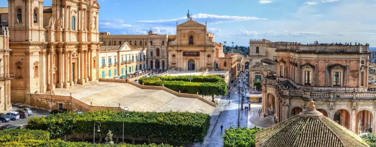 La Sicile orientale, des cités baroques à Taormina et l'Etna