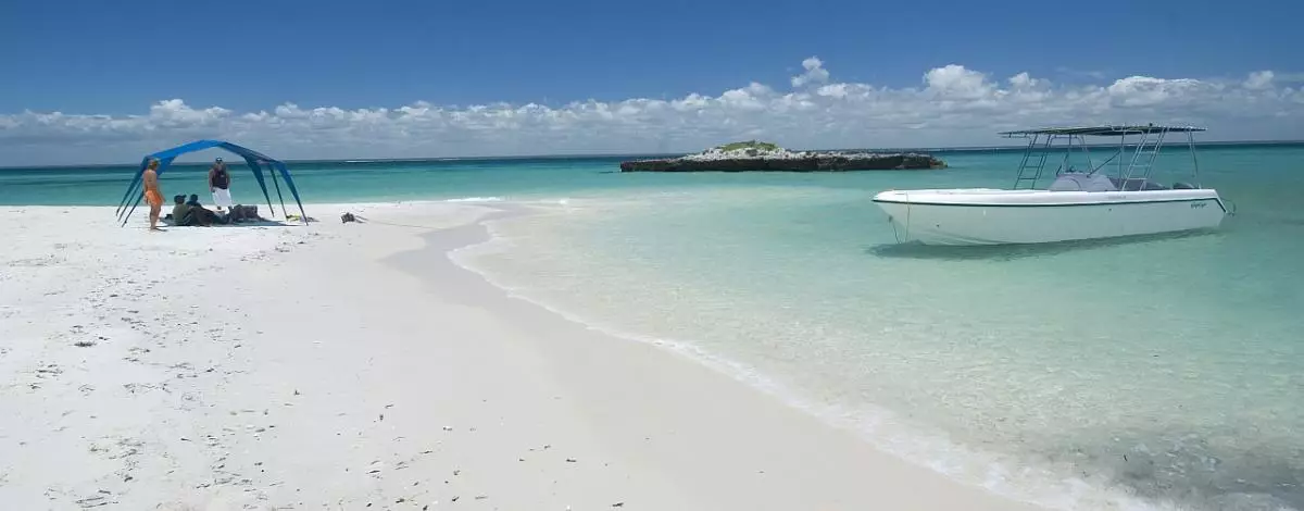 Combiné safaris au Botswana, Chutes Victoria et plages du Mozambique