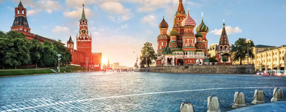 Moscou et Saint Pétersbourg, les capitales rivales