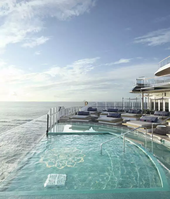 Co-concevez un séjour sur-mesure avant / après votre croisière Explora journeys