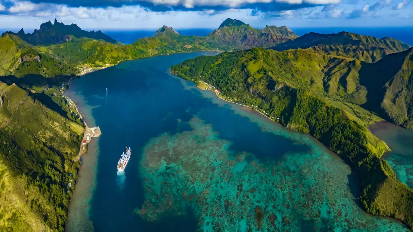 Croisière aux Îles Australes à bord de l’Aranui