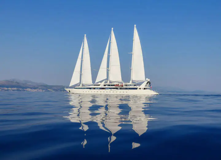 La Corse sous les voiles du Ponant
